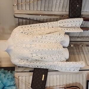 Forever 21 brand lace blouse